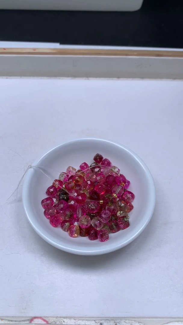 未镶嵌散珠碧玺D450 西瓜碧玺方糖8mm10个6.8元