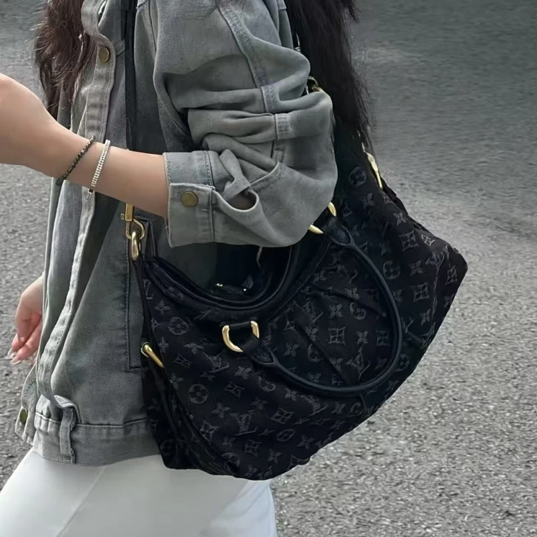 95新 LouisVuitton/路易威登 /单肩包/9070 菲菲