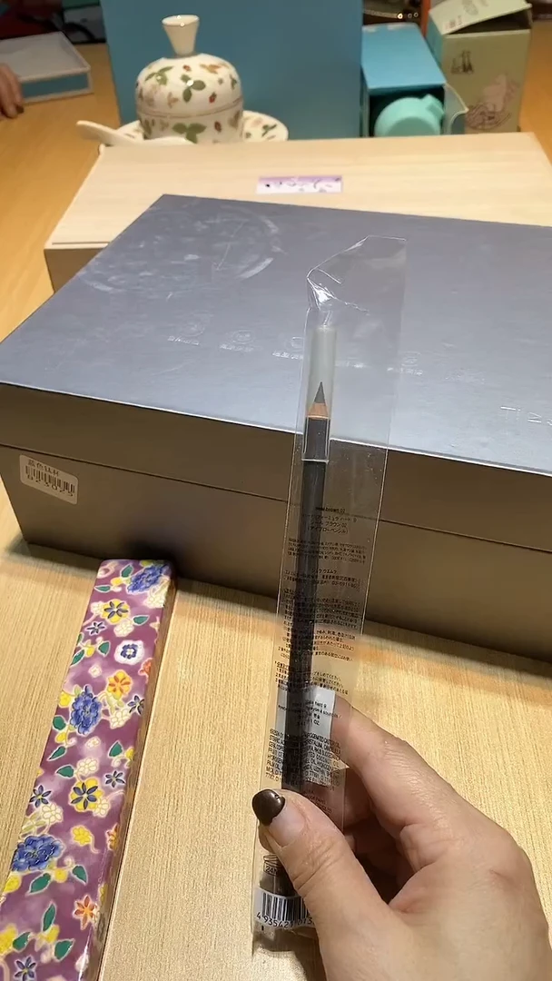 【闪购商品】瓷片锅碗瓢盆一件不剩 眉笔