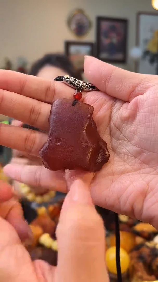 琥珀颈饰未镶嵌吊坠