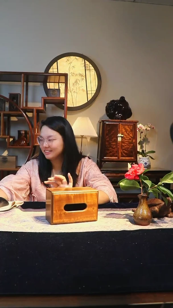 金丝楠S****?阴沉木抽纸盒