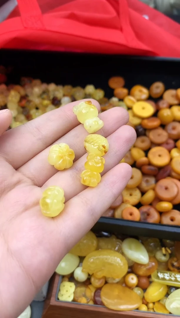 【闪购商品】琥珀珠宝奇石未镶嵌150