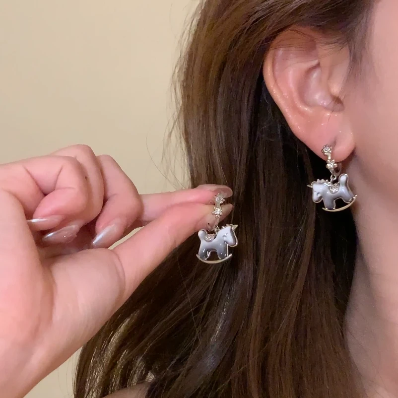 铜合金锆石耳饰 秋冬轻奢渐变闪锆马上有米花耳环女气质耳针耳饰