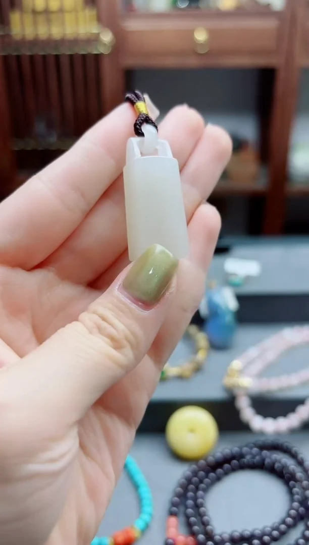 和田玉未镶嵌颈饰白玉无事牌吊坠XEZB