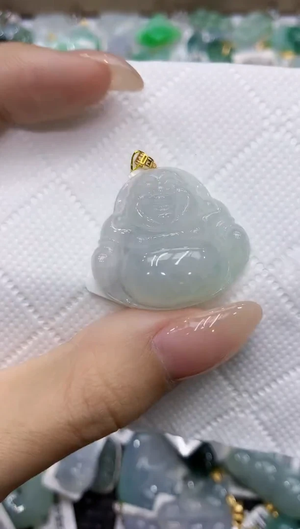颈饰18K金镶嵌翡翠111111111111