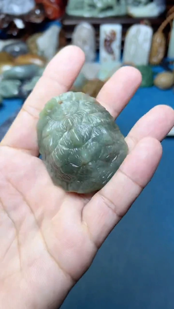 未镶嵌和田玉把件-
