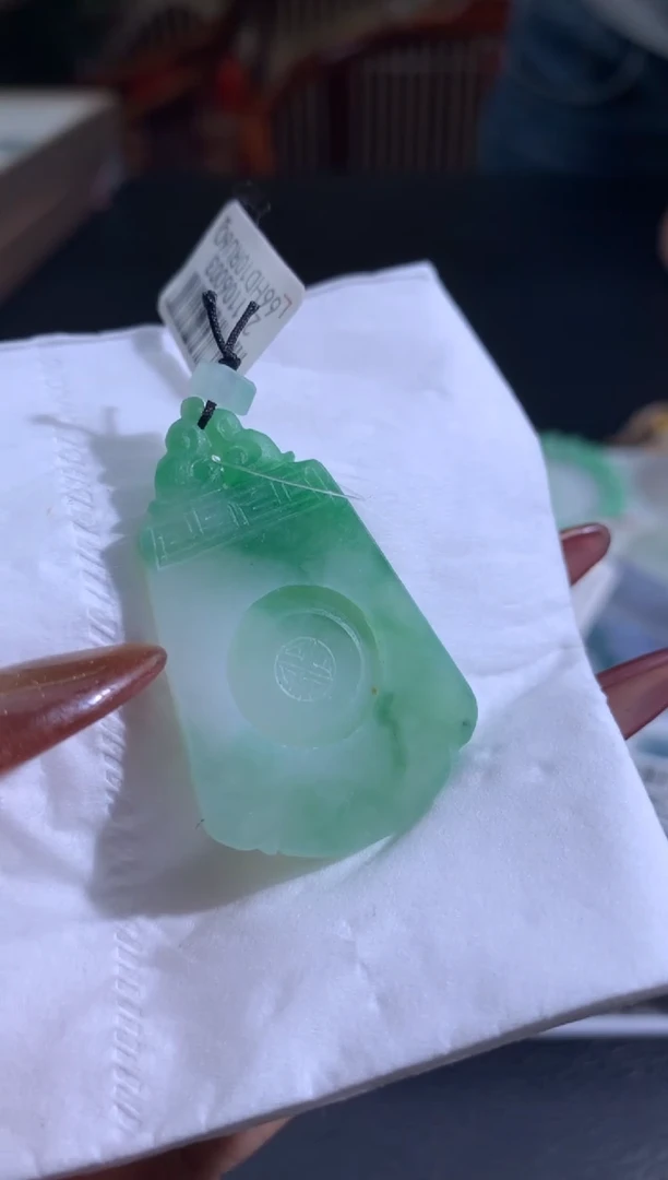 未镶嵌定制翡翠曾*翡翠