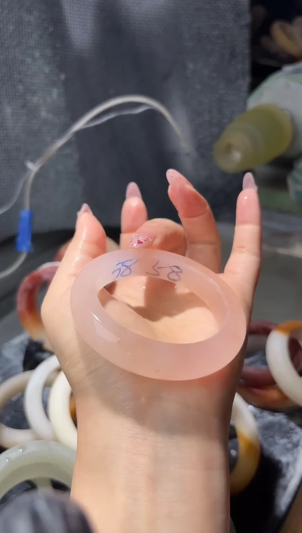 未镶嵌手镯石英质玉（金丝玉）小*58