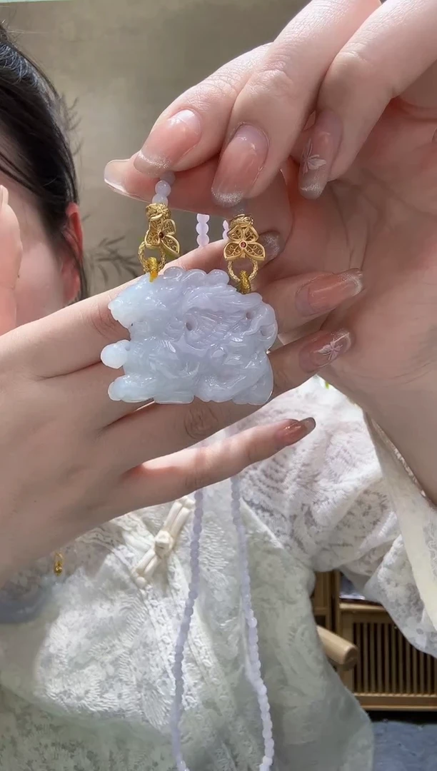 翡翠未镶嵌颈饰吊坠