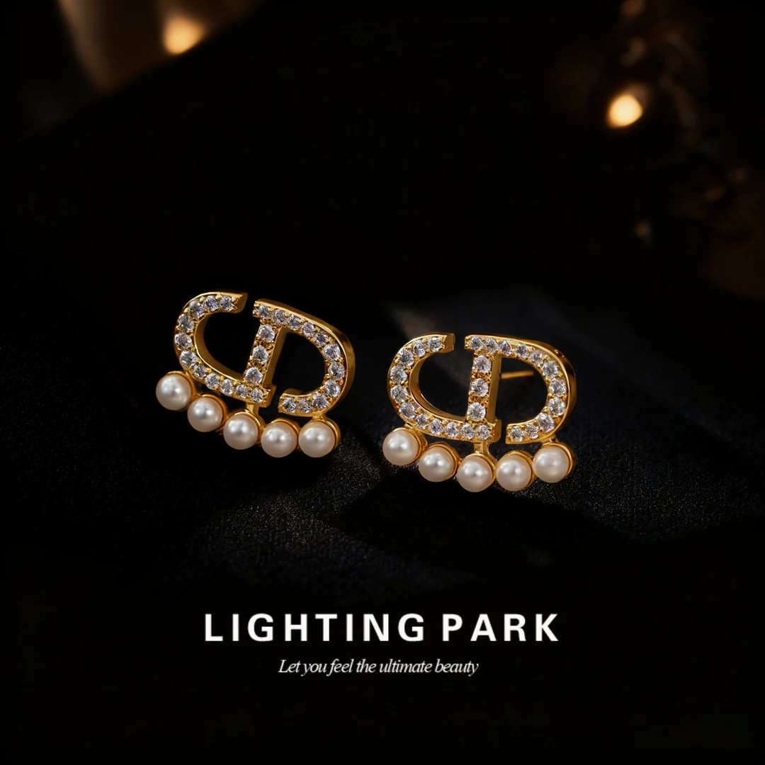 黄铜仿珍珠耳饰 【小众轻奢】用心在做耳饰 爆款猪鼻子珍珠耳饰2071