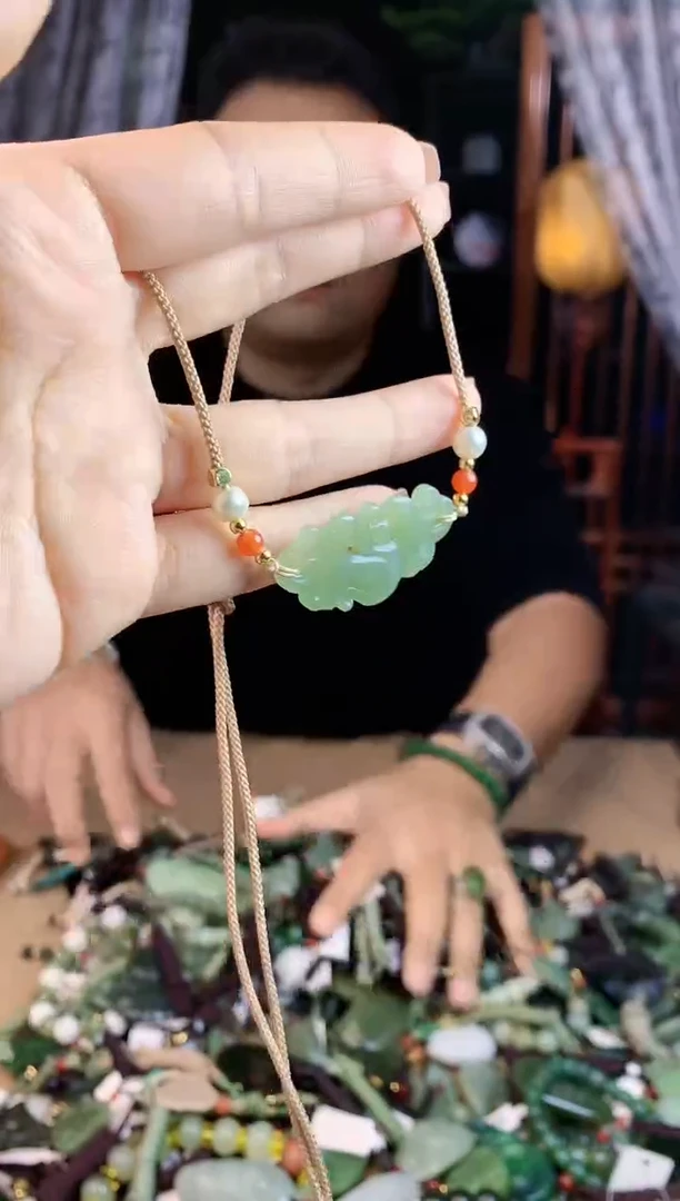 【闪购商品】和田玉挂件未镶嵌多样性发货拍一发一