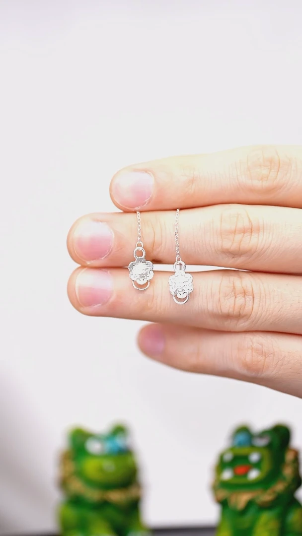 【闪购商品】刺绣黔东南苗族刺绣门环耳线