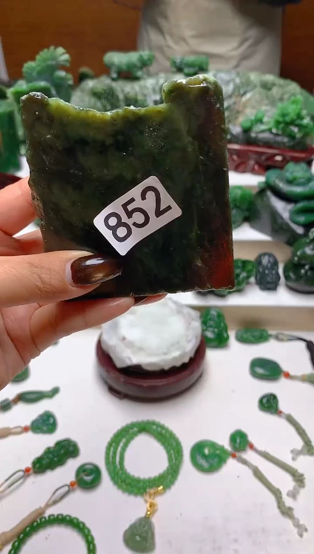 未镶嵌和田玉挂件1