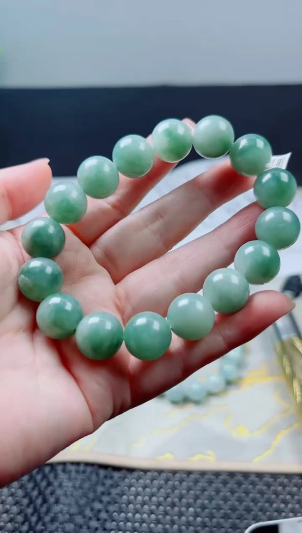 未镶嵌定制翡翠翡翠