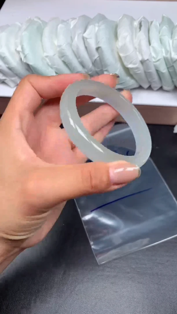 拍一发一，一物一证。