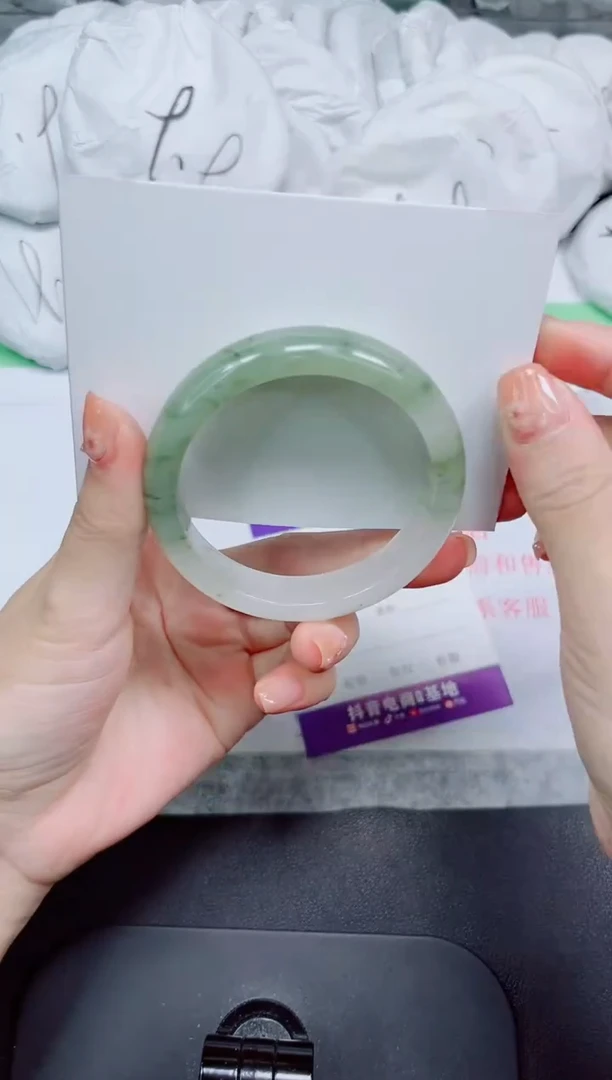 石英质玉手镯未镶嵌286-52