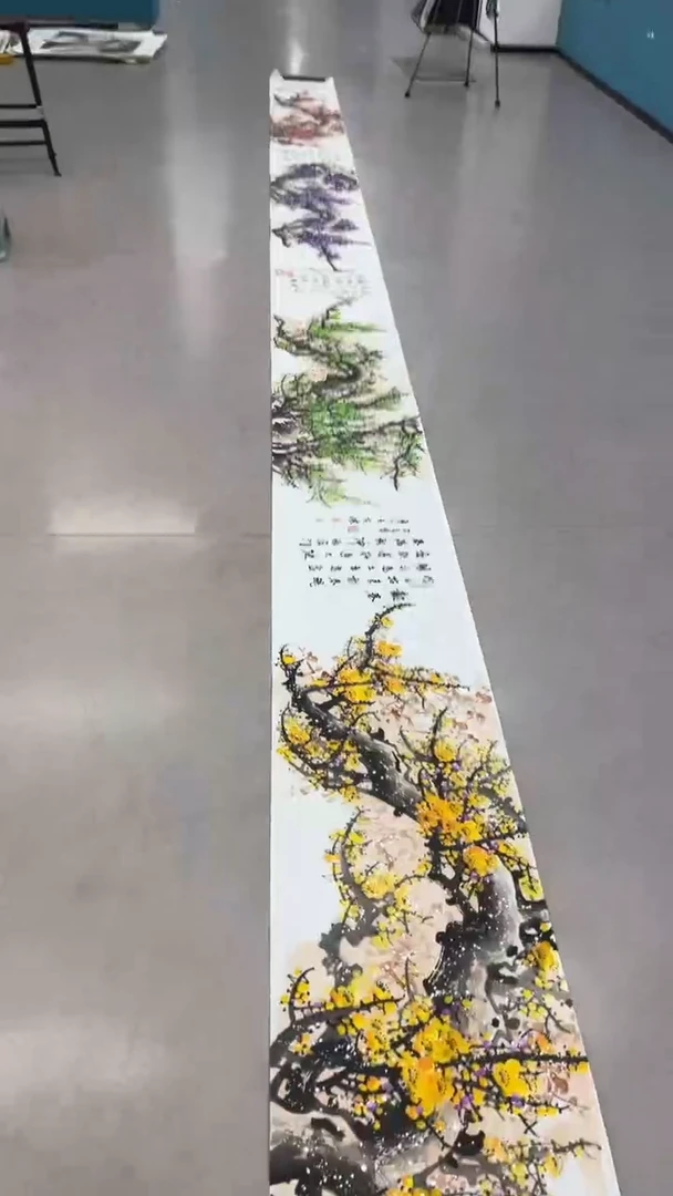 国画11.19-王夫怀-8米长卷-四色梅