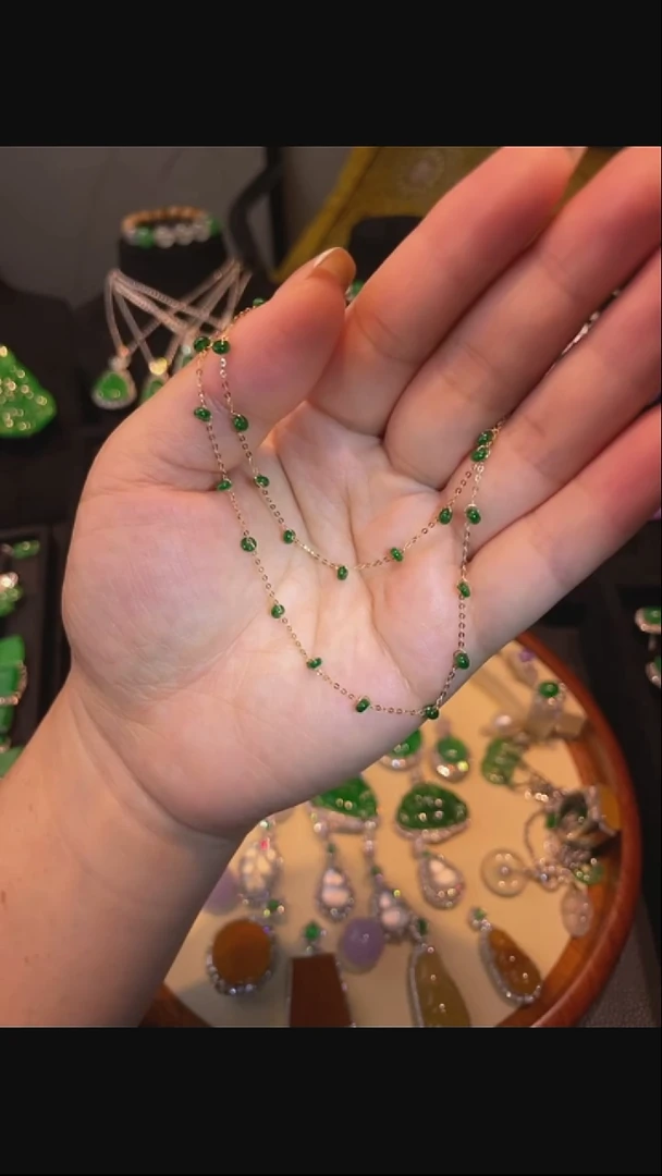 翡翠18K金镶嵌耳饰项链