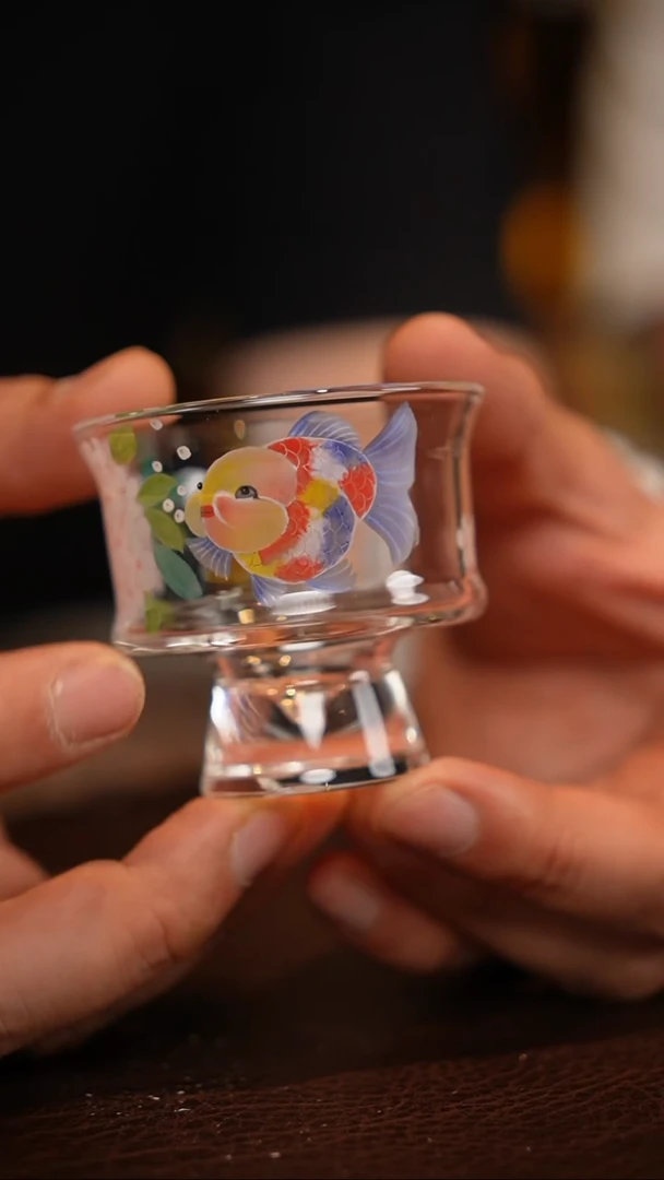 31-2胖头鱼绣球花高脚杯（玻璃加彩）