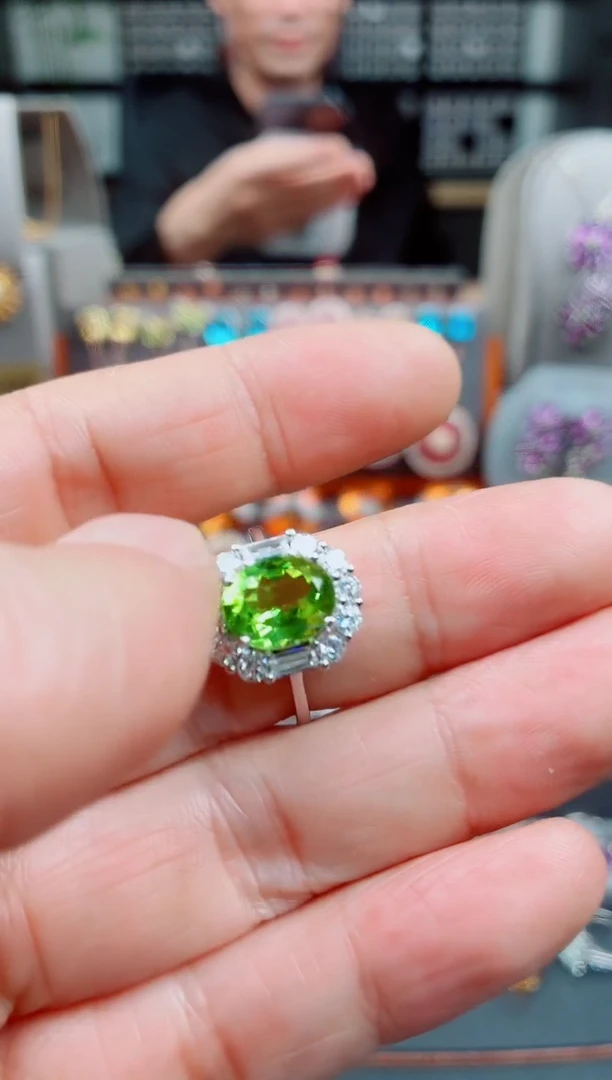 银S925镶嵌戒指橄榄石翌****)橄榄石戒指17#