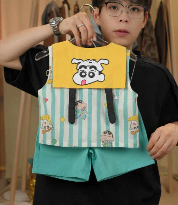 F【安可儿】2025夏季新款刺绣蜡笔小新套装男女同款