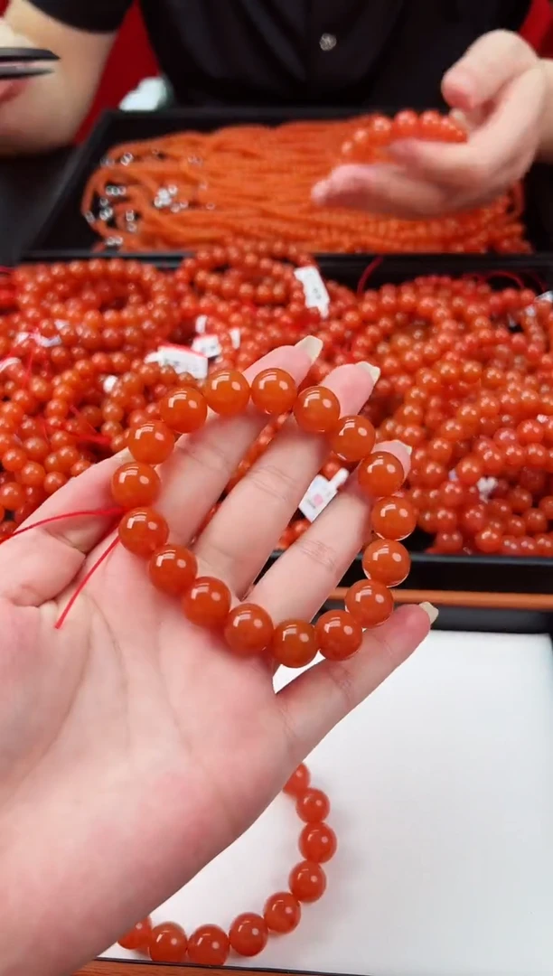 【闪购商品】南红玛瑙手串未镶嵌滴水洞亮光12+一条