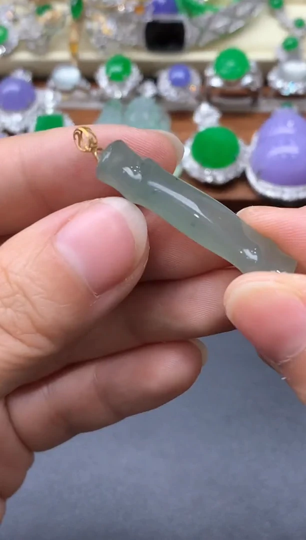 颈饰18K金镶嵌翡翠78-中国好珍宝