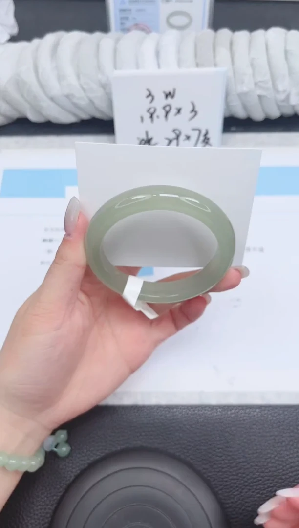 未镶嵌手镯石英质玉183-62