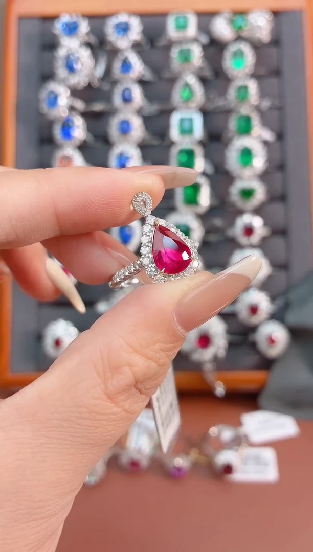 18K金镶嵌戒指+吊坠两用款红宝石-2.04克拉*缅甸