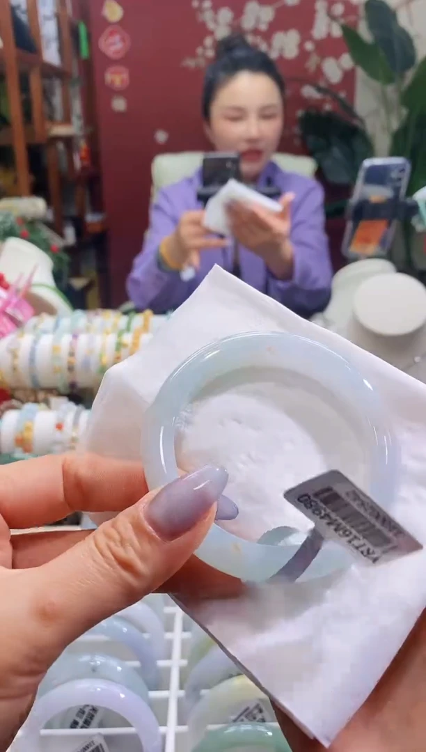 【闪购商品】翡翠手镯未镶嵌135晴水53.7/10.2*8.3