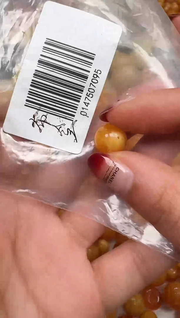 裸石琥珀未镶嵌如图