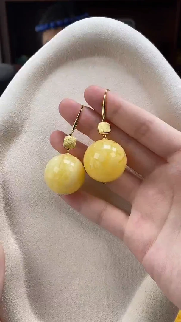 琥珀颈饰未镶嵌耳环