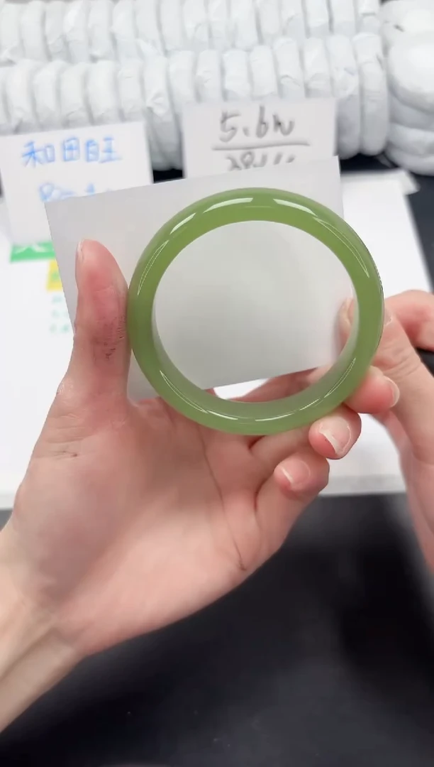 【闪购商品】石英质玉未镶嵌手镯245-59.6