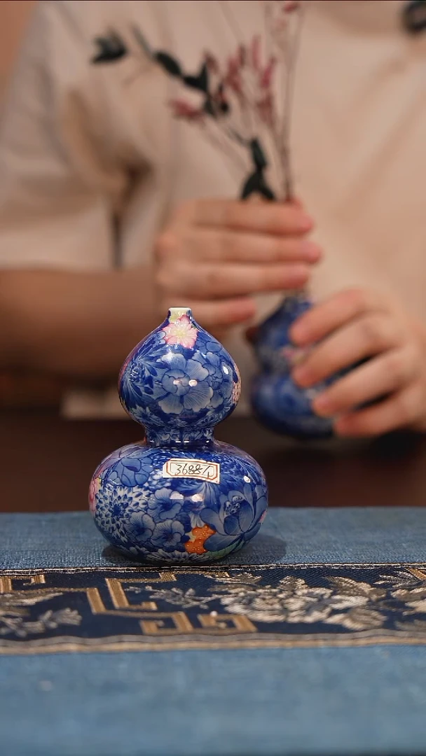 晓剑窑青花万花葫芦