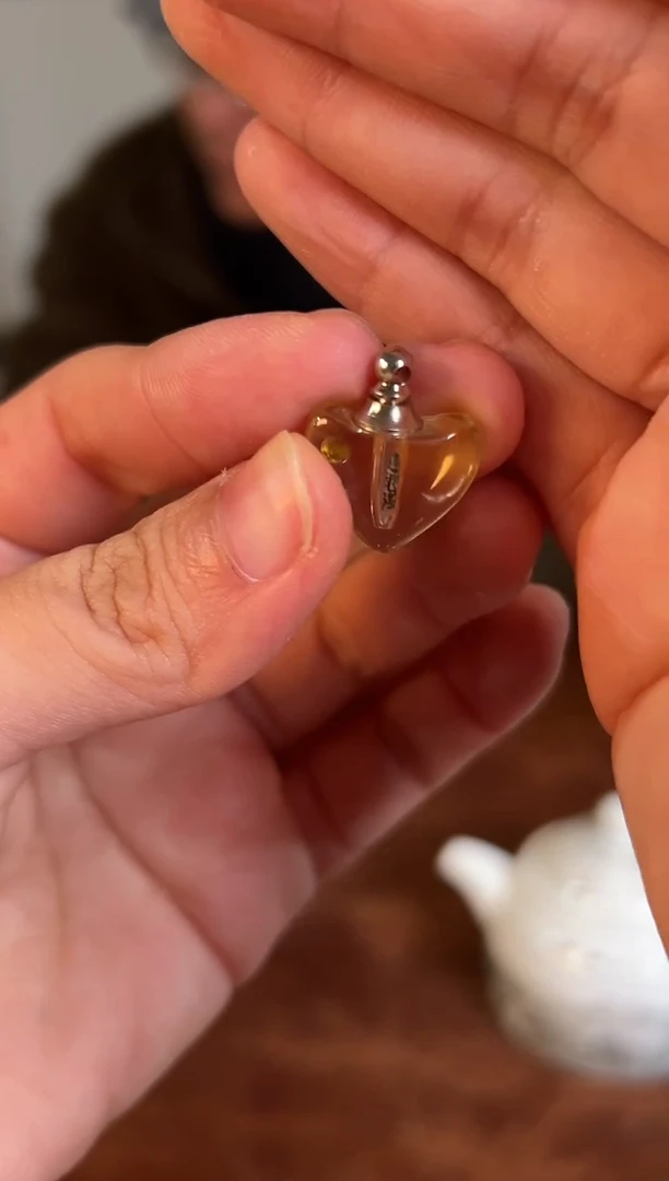 【闪购商品】瓷片徐国华