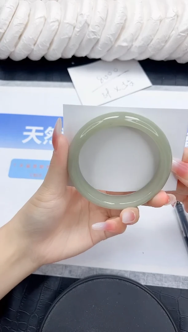 未镶嵌手镯石英质玉117-58