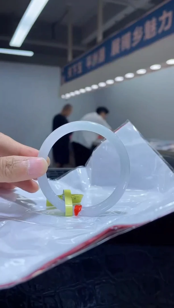 未镶嵌手镯翡翠手镯10