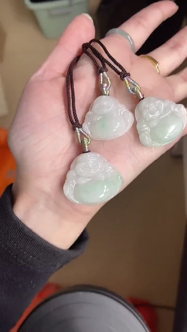 【闪购商品】翡翠颈饰未镶嵌佛公