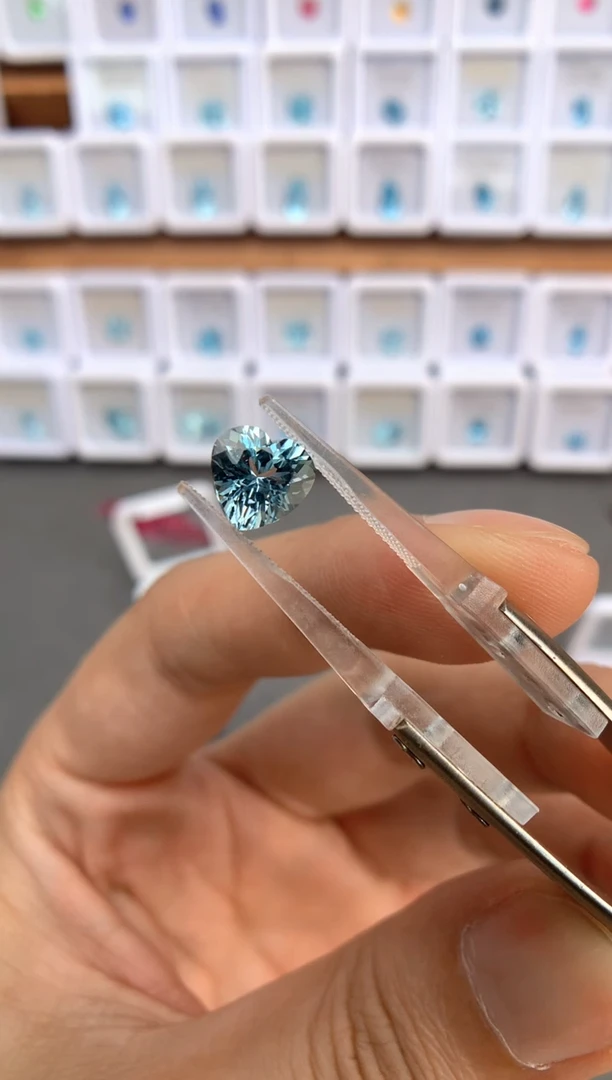 未镶嵌裸石定制海蓝宝石1.64ct