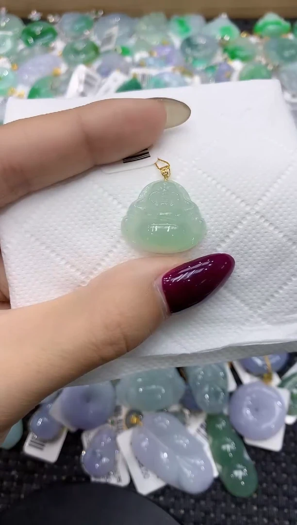 翡翠18K金镶嵌颈饰111111111111