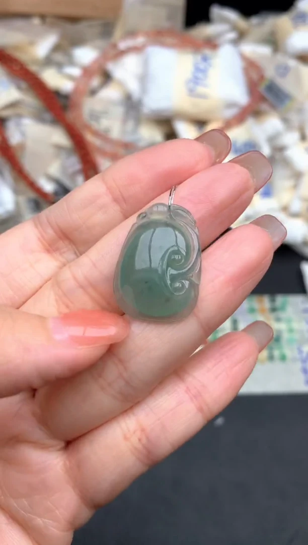 翡翠挂件未镶嵌一