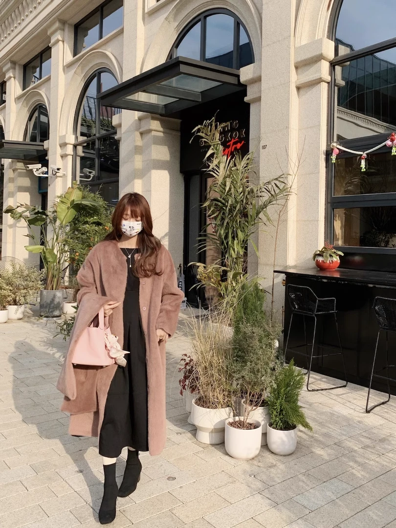 【FaFa】日系品牌 H 蝴蝶结保暖围脖环保毛毛外套F1240