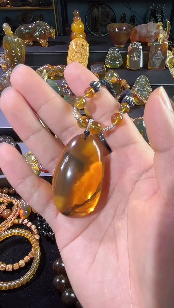 琥珀颈饰未镶嵌植物珀水滴吊坠