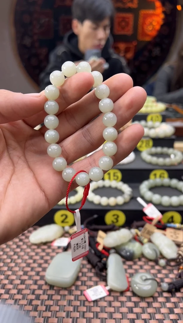 未镶嵌手串和田玉且末料青白玉手串卡10