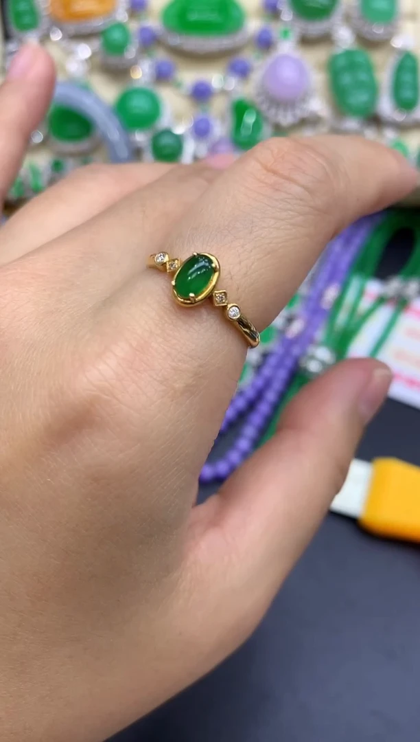 18K金镶嵌戒指翡翠329-中国好珍宝