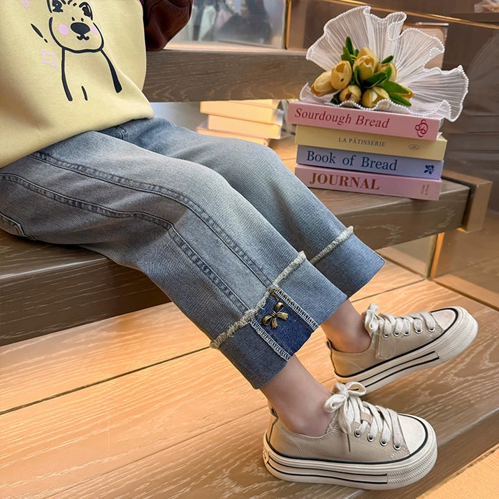 女童裤子春秋2025新款女孩宝宝洋气时髦牛仔裤儿童春装窄版直筒裤