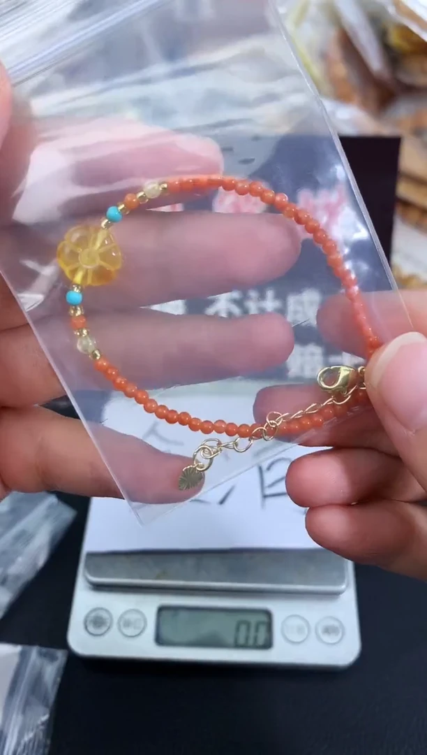 蜜蜡未镶嵌珠宝奇石90