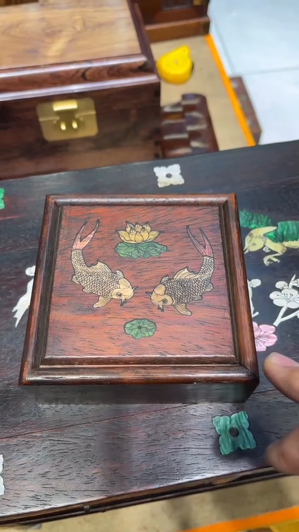 【闪购商品】木年年有余螺钿首饰盒