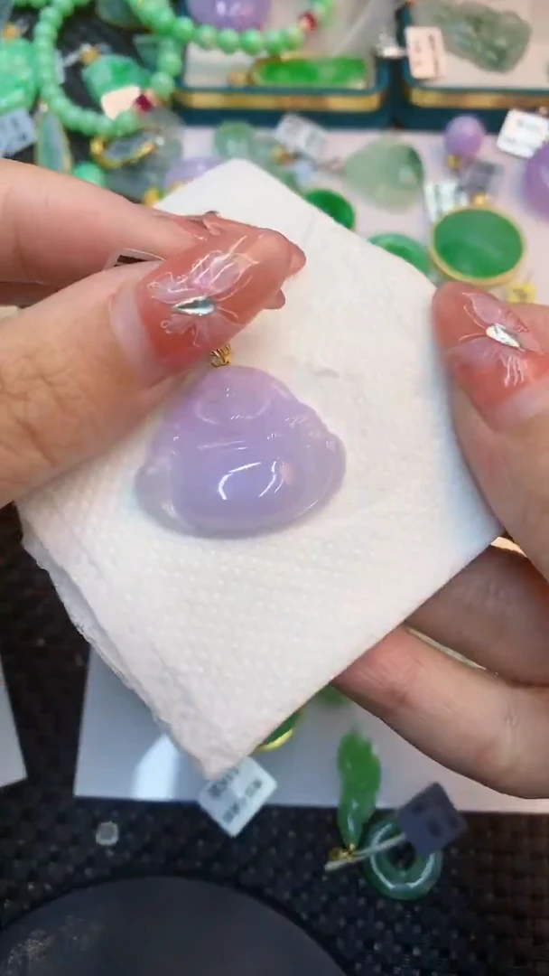 颈饰18K金镶嵌翡翠1