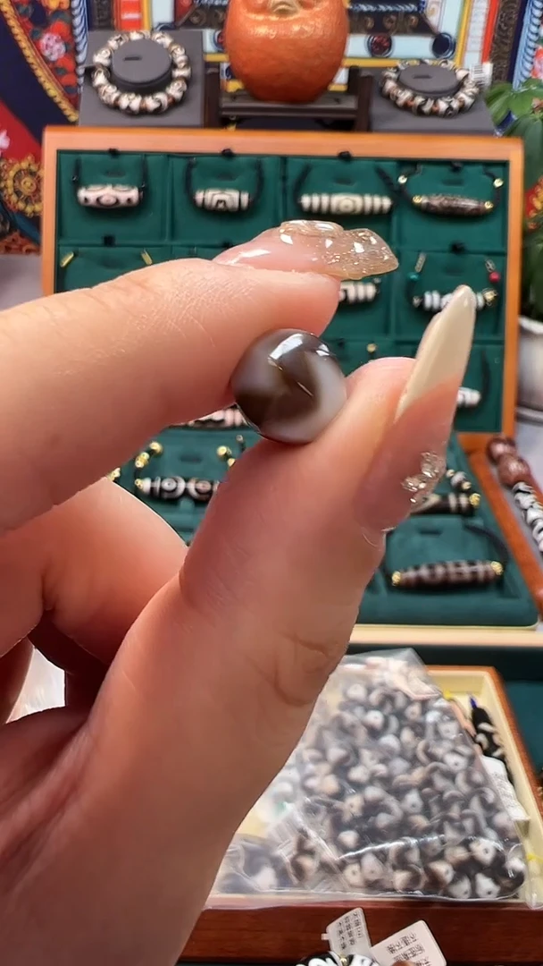 玛瑙/玉髓颈饰未镶嵌3.（微瑕随机发货）